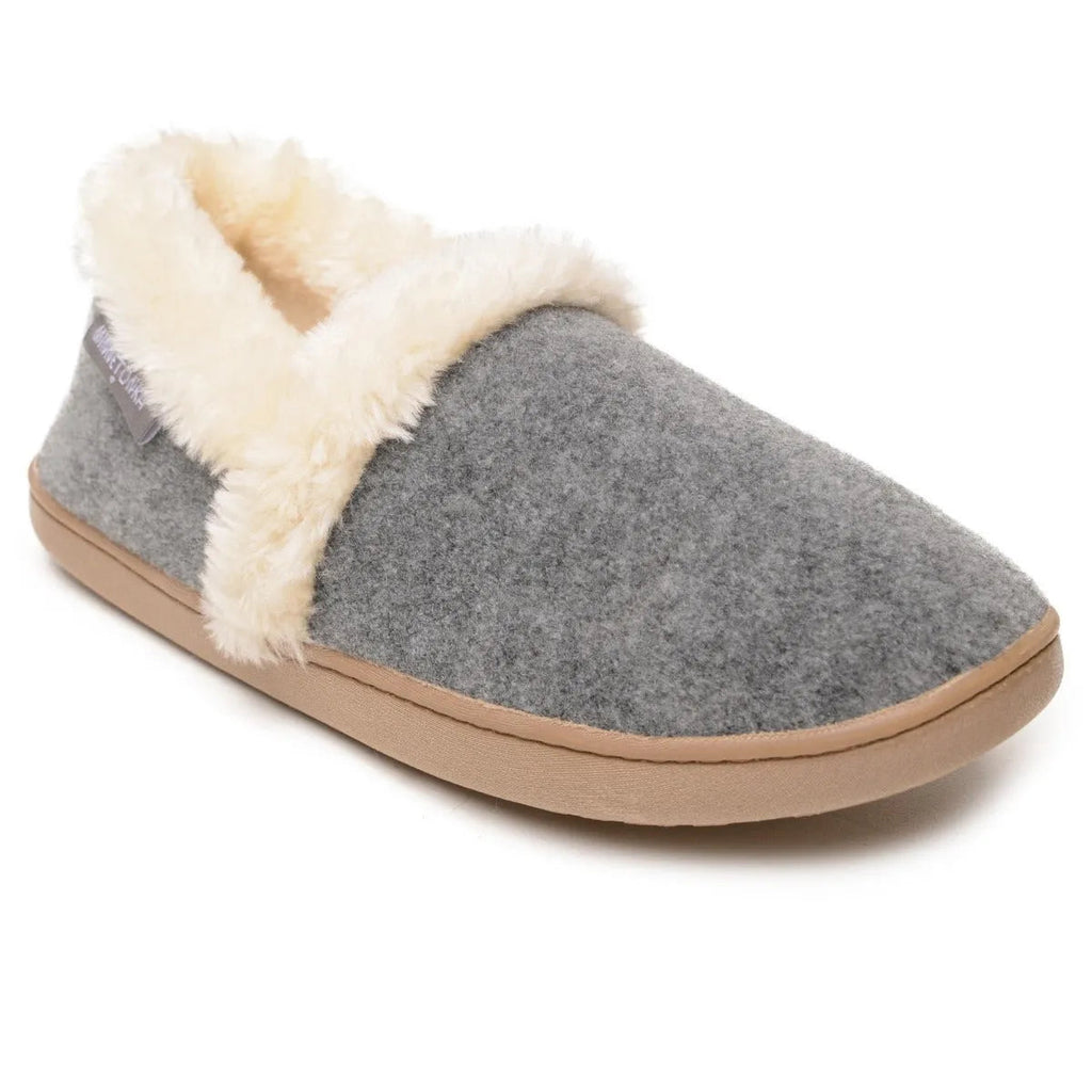 Minnetonka Dina - Womens Slippers