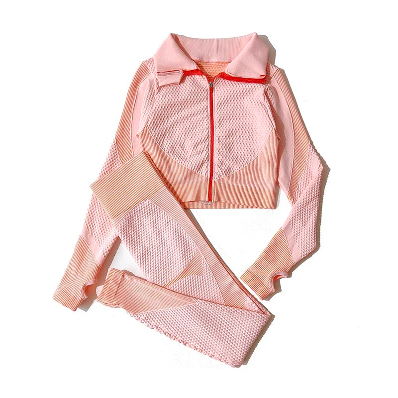 FlexFit Seamless Yoga Set: Comfy, Stylish, Versatile